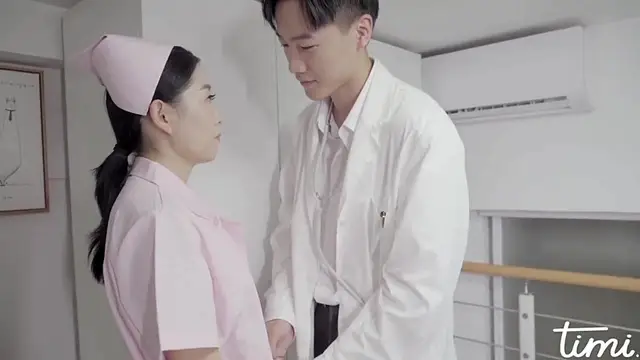小護士遭遇潛規則口爆吃精